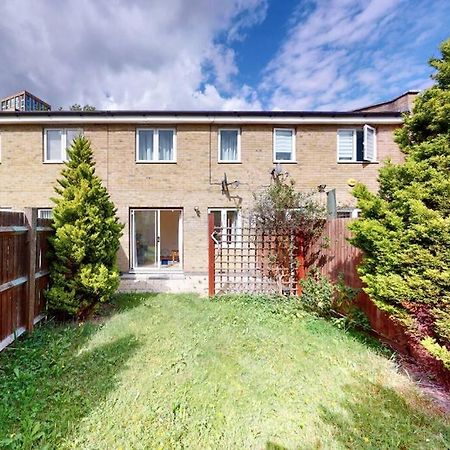 Super 2 Bed House With Privategarden Londres Exterior foto