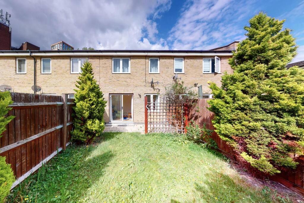 Super 2 Bed House With Privategarden Apartamento Londres Exterior foto