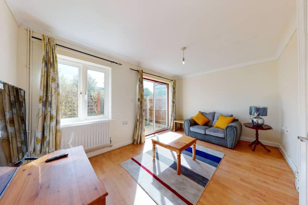 Super 2 Bed House With Privategarden Apartamento Londres Exterior foto